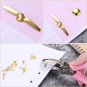 100 יחידות סיכות נייר בצבע זהב 8*15 מ\\\"מ, סיכות ליצירה לילדים, לפרויקטים בבית הספר - Product Image 6