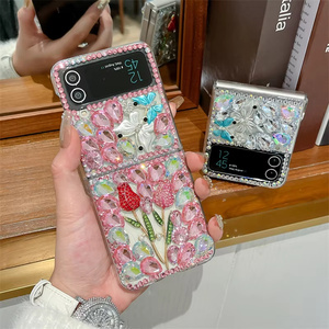 Couverture arrière mobile de protection en diamant scintillant fait main de luxe pour <span class=keywords><strong>Samsung</strong></span> Z <span class=keywords><strong>Flip</strong></span> 6 5 <span class=keywords><strong>4</strong></span> 3 Bling strass fleur coque de téléphone - Product Image 3