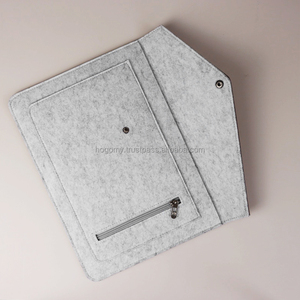 Funda Portátil Personalizada, Duradera, Simple, de Fieltro PET Gris Claro, Maletín Portadocumentos para Oficina y Negocios - Product Image 4