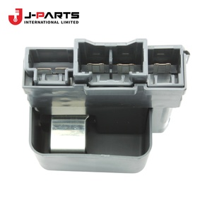 Cache de protection, fusible inférieur pour Toyota HIACE RZH113 1989-2004 - Product Image 1