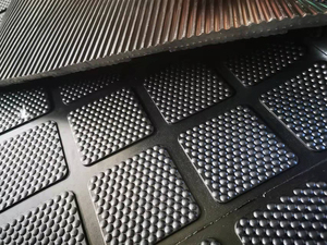 Bantalan karet kualitas tinggi dan terjangkau dari ketebalan 17 mm hingga 25 mm untuk kios kuda dan ternak - Product Image 4