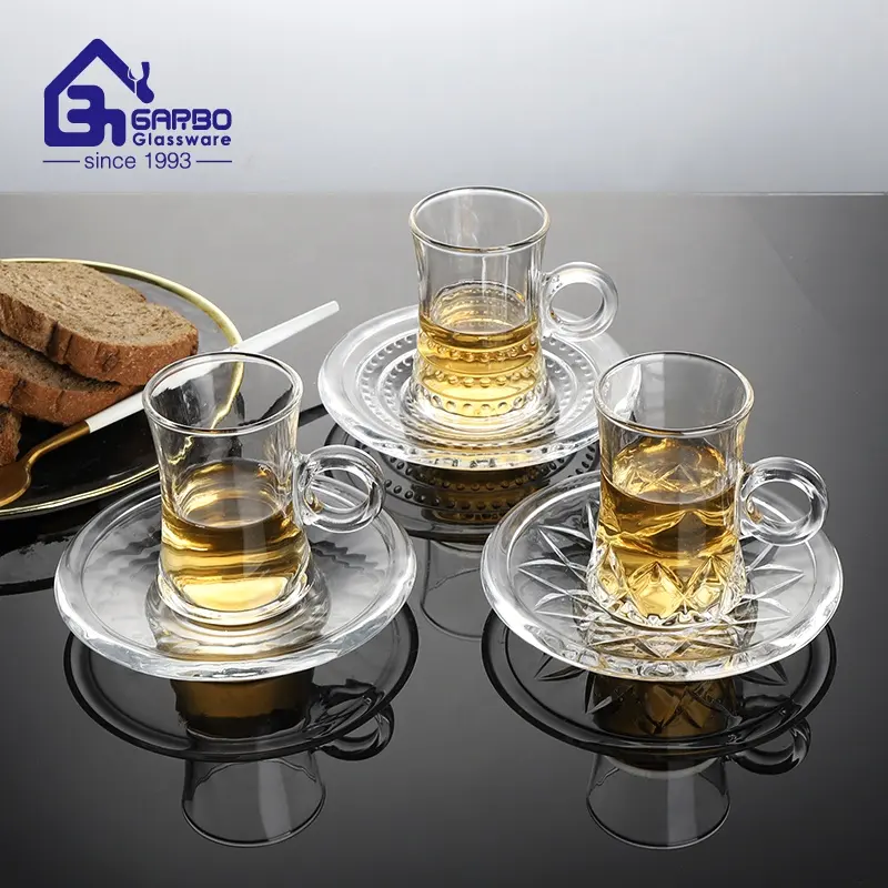 Chine fournisseur thé tasse en verre ensembles avec soucoupe 3oz tasse en verre avec poignée pour café nouveau design pour les marchés arabes Offre Spéciale