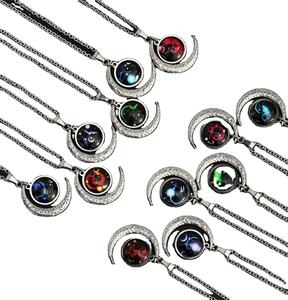 Collares colgantes de luz de luna de 12 estrellas con diseño luminoso de cristal transparente de acero inoxidable barato - Product Image 1