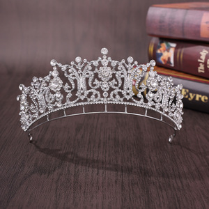 NianCan - Corona <span class=keywords><strong>de</strong></span> Princesa <span class=keywords><strong>de</strong></span> Lujo, Corona <span class=keywords><strong>de</strong></span> Aleación con Cuentas <span class=keywords><strong>de</strong></span> Cristal, Corona <span class=keywords><strong>de</strong></span> Novia, Regalos para Bodas, Día <span class=keywords><strong>de</strong></span> <span class=keywords><strong>la</strong></span> Madre - Product Image 3