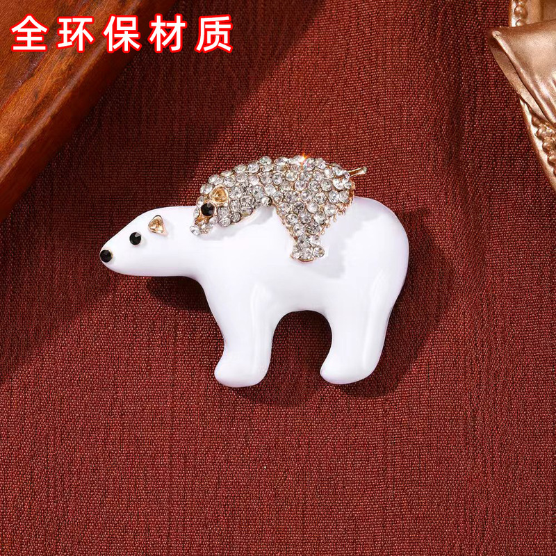 Wholesale New Fashion Jewelry Brooch Figure
