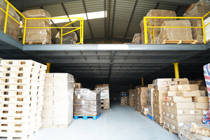 Flacone in Vetro Quadrato <span class=keywords><strong>Viola</strong></span> da 15ml per Sieri con Tappo Contagocce Dorato, Packaging Premium Ecologico e Riciclabile per Oli Essenziali - Product Image 6