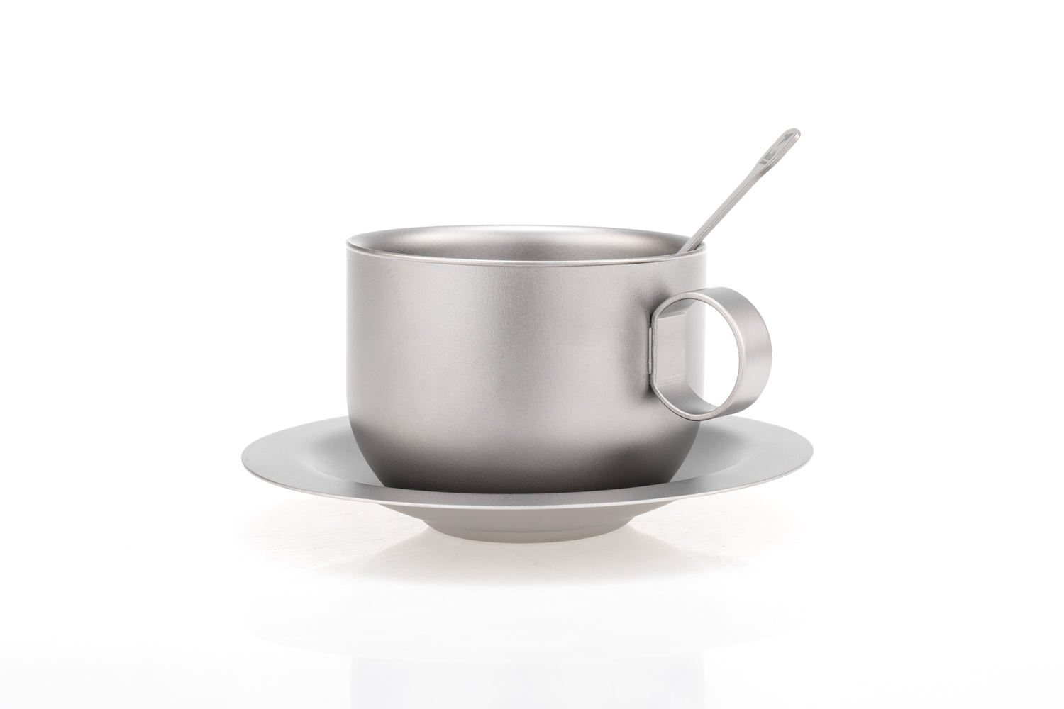 สีเทาเงิน