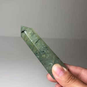 หินเพรนไนต์สีเขียวแกะสลักด้วยมือคุณภาพสูง หินคริสตัลปลายแหลมทรงหอคอย หินกึ่งมีค่า สำหรับวิคคา เรกิ เฟิงชุย ตกแต่งบ้าน - Product Image 3