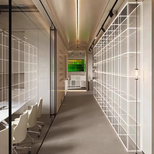 Tùy chỉnh thực hiện chất lượng đường cong <span class=keywords><strong>Acrylic</strong></span> hiển thị tủ trưng bày và kệ với LED cho showroom hiển thị - Product Image 2