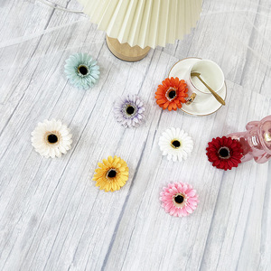 Fleurs artificielles en soie Meiyu Craft, chrysanthèmes noirs, décoration de mariage, décoration de la maison, fleurs réalistes multicolores, lot de 7 pièces - Product Image 2
