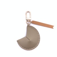 Porte-clés vintage en forme de croissant de lune, pendentif porte-bonheur pour clés de voiture, accessoire cadeau créatif porte-bonheur