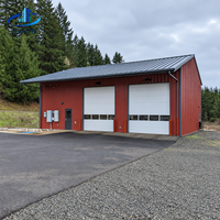 Bâtiment en acier préfabriqué pour garage de véhicules de station de pompiers avec une disposition rectangulaire et un toit à ossature droite