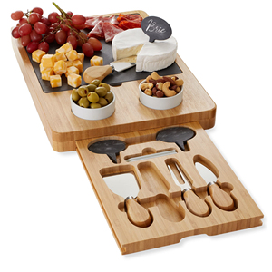 Ensemble cadeau de planche à fromage en bambou, plateau de charcuterie en bois, plateau de service pour fruits et craquelins avec ardoise - Product Image 1