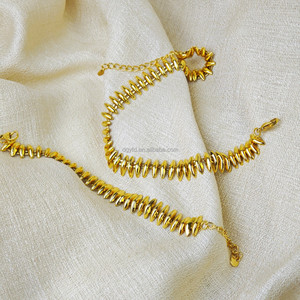 Collar de cadena tipo gargantilla con púas estilo Monet vintage, chapado en oro, de acero inoxidable, venta al por mayor - Product Image 2