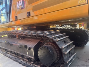 Excavadora Usada de 345 Toneladas con Motor Cummins, Cucharón de Excavación y Cargador de Orugas Amarillo, Maquinaria de Construcción - Product Image 3