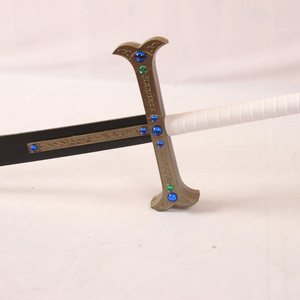 Épée en bois d'anime <span class=keywords><strong>ONE</strong></span> <span class=keywords><strong>PIECE</strong></span> Dracule <span class=keywords><strong>Mihawk</strong></span> Black Sword, accessoires de cosplay, 120 cm - Product Image 3