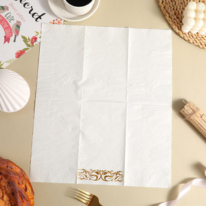 Gold Stamped Paper Napkins 330mmx400mm Disposable For Wedding Hotels Restaurants - Product Image 3