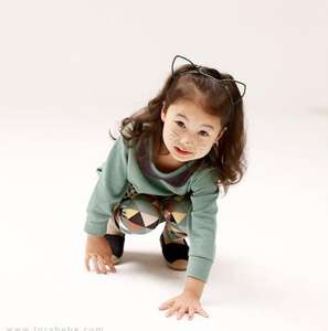 Venta al por Mayor de Ropa para Niños, Conjunto de 2 Piezas, Camiseta Informal de Manga Larga con Pantalones, Trajes para Niñas de China - Product Image 6