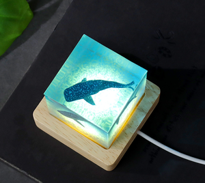 Lampe en résine de baleine <span class=keywords><strong>d</strong></span>'océan écologique Durable moderne haut de gamme <span class=keywords><strong>d</strong></span>écoration de bureau ornements amis pendaison de crémaillère Diwali baptême - Product Image 4
