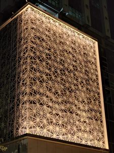 Muro Cortina de Aluminio Contemporáneo con Acabado Anodizado para Aplicaciones Exteriores en Edificios - Product Image 1
