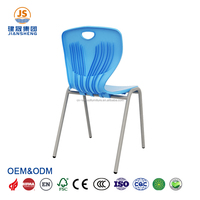 Chaise d'école empilable ergonomique et écologique en plastique PP respirant avec structure en acier pour un apprentissage collaboratif actif et moderne