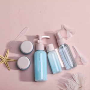 Accessori da viaggio <span class=keywords><strong>per</strong></span> vacanze in <span class=keywords><strong>aereo</strong></span> con borsa da bagno essenziali con borsa da bagno <span class=keywords><strong>per</strong></span> articoli da viaggio blu rosa con spruzzatore di pompa - Product Image 6