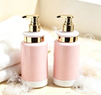 300ml 500ml Kundenspezifische Plastikflasche für Gel-Shampoo & Flüssigseife mit Metallpumpe für Körperpflege-Kosmetik, Recycelbar, Bernsteinfarben