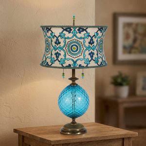 Lampe de table AC en fer traditionnelle de luxe, LED, peinte à la main, taille personnalisable - Product Image 3