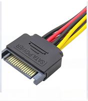 90 °   Cable divisor de alimentación SATA de ángulo recto macho a hembra 1 a 2 con clip de resorte
