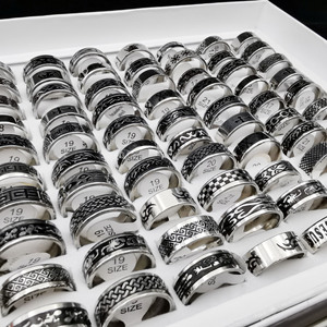 <span class=keywords><strong>Lot</strong></span> en gros de bagues noires mixtes pour hommes en acier inoxydable, bijoux de mode pour mariage et fiançailles, collection 2026 - Product Image 2