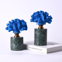 Sculpture de corail blanc de luxe sur socle en cristal, ornement décoratif moderne pour salon, bureau, table, accessoires de maison