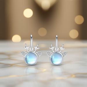 Eleganti Orecchini a Perno a Forma di Cervo in Argento 925 con Cristalli e Strass, Design Animale Carino per l'Uso Quotidiano Femminile - Product Image 2