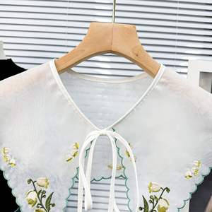 Venta al por mayor de doble capa de Organza bordado cuello falso Vintage Floral escote desmontable para ropa de mujer - Product Image 4