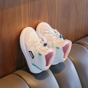 Zapatillas Deportivas de Primavera para Niños y Niñas, Zapatillas de Baloncesto de Caña Alta, Transpirables, Antideslizantes y Cómodas - Product Image 5