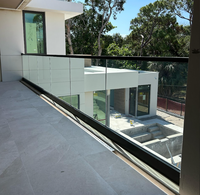 Systèmes de balustrades en verre à profil en U en aluminium, résistants aux charges de vent élevées