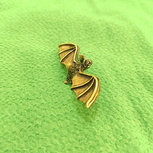 1 pièce Breloque porte-bonheur en laiton en forme de chauve-souris, Décoration artisanale, Ornement de sac, Article de décoration, Vente en gros - Product Image 3