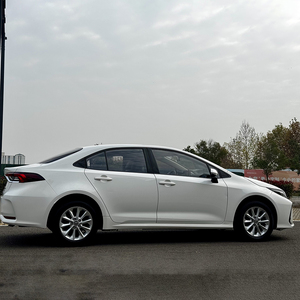 Auto Usado <span class=keywords><strong>Toyota</strong></span> <span class=keywords><strong>Corolla</strong></span> <span class=keywords><strong>2022</strong></span> <span class=keywords><strong>2023</strong></span>, <span class=keywords><strong>Precio</strong></span> Económico, Caja de Cambios Automática, Neumáticos R18, Asientos de Cuero, Depósito Trasero - Product Image 3