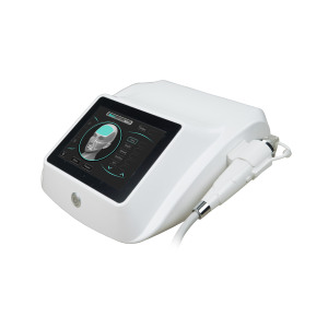 Appareil de Microneedling RF Isolé Plaqué Or avec Quatre Embouts Interchangeables, RF Fractionnel Sous Vide pour Lifting Facial Précis et Traitement des Vergetures - Product Image 5