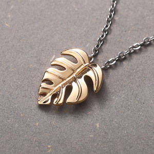 Vintage Monstera Leaf Pendant <b>Necklace</b> Minimalist <b>Couple</b> Collarbone Chain Stylish Women Accessory - Product Image 3
