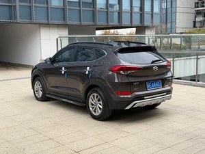 <span class=keywords><strong>Hyundai</strong></span> <span class=keywords><strong>Tucson</strong></span> d'<span class=keywords><strong>occasion</strong></span> à bas <span class=keywords><strong>prix</strong></span>, vente en gros, unité unique disponible, exportation mondiale, conduite à gauche, automatique, voitures <span class=keywords><strong>Hyundai</strong></span> d'<span class=keywords><strong>occasion</strong></span> - Product Image 4