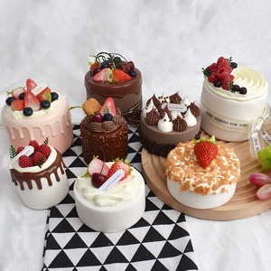 Nouveau produit : Modèles de gâteaux artificiels en forme de crème glacée, fausses créations artistiques tendance pour anniversaires et mariages, personnalisables - Product Image 1