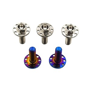 Boulons à bride hexagonale GR5 usinés CNC, fixations de roue de moto, aspect titane, finition anodisée, filetage UNC, personnalisables OEM - Product Image 1