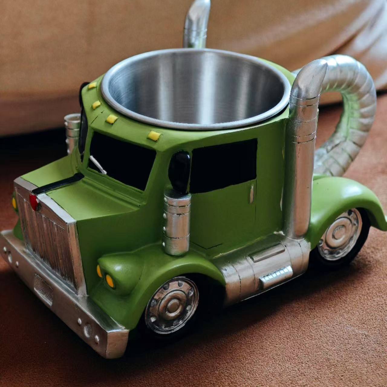 สีเขียวอ่อน