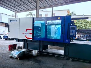 <span class=keywords><strong>Ha</strong></span> Tian macchina per lo stampaggio a iniezione-470 tonnellate di stampo per bottiglie per animali domestici Servo meccanico di seconda mano macchina per lo stampaggio a iniezione - Product Image 3