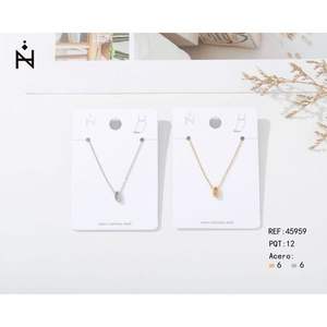 Catena per il corpo Tobiller Lettera G in acciaio inossidabile, minimalista, placcata oro, unisex, per uso quotidiano. - Product Image 1