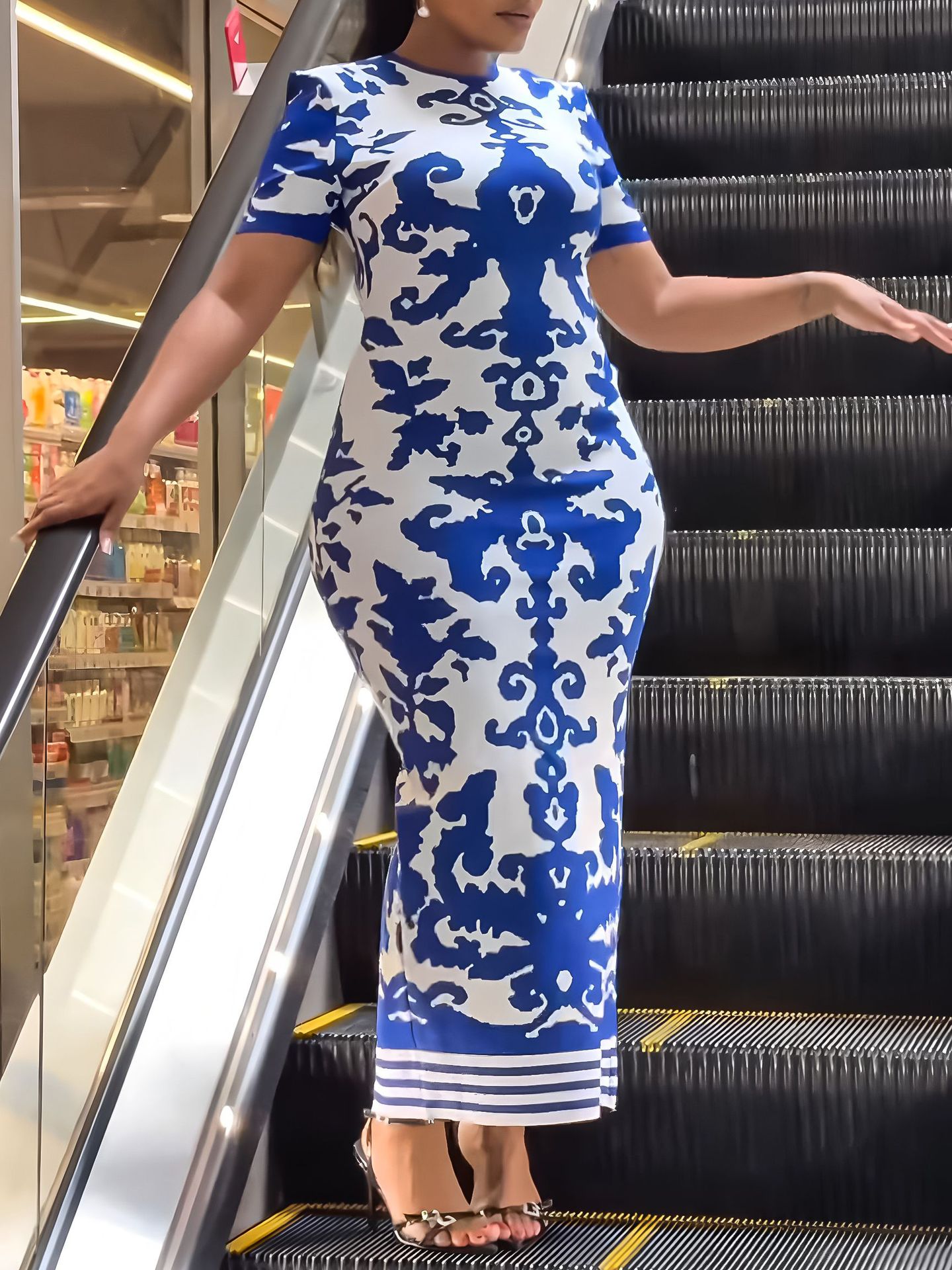 Top 10 Celebrities Blue Dresses - Stylish & Elegant Gowns