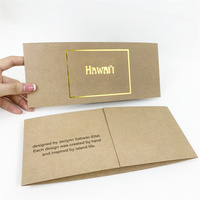 Les manches en papier kraft recyclé personnalisé avec impression or pour l'emballage écharpe chaussette