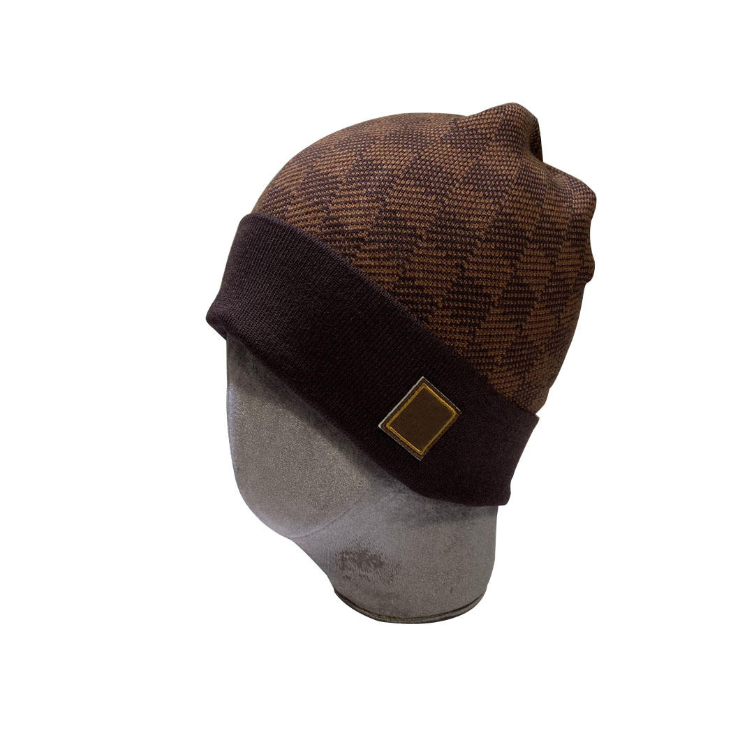 สีน้ำตาล