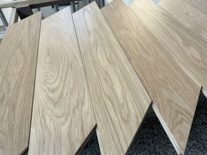 <span class=keywords><strong>Parquet</strong></span> en bois d'ingénierie de style européen de haute qualité, chêne en chevron, surface AB brossée, bois naturel <span class=keywords><strong>pour</strong></span> la décoration intérieure - Product Image 6