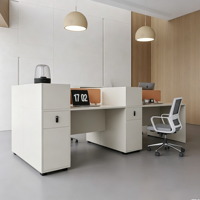 Poste de travail modulaire pour 4 à 6 personnes avec rangement et cloison, poste de travail de bureau moderne pour centre d'appels